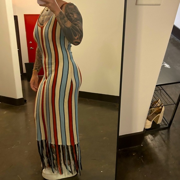 Vestique Maxi Dress (Medium) - Picture 4 of 8